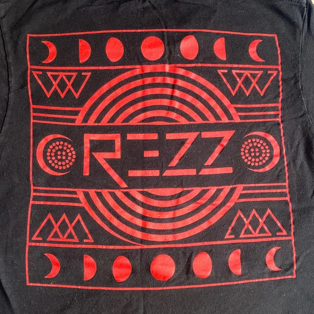 Rezz moon tee - Picture 3 of 4